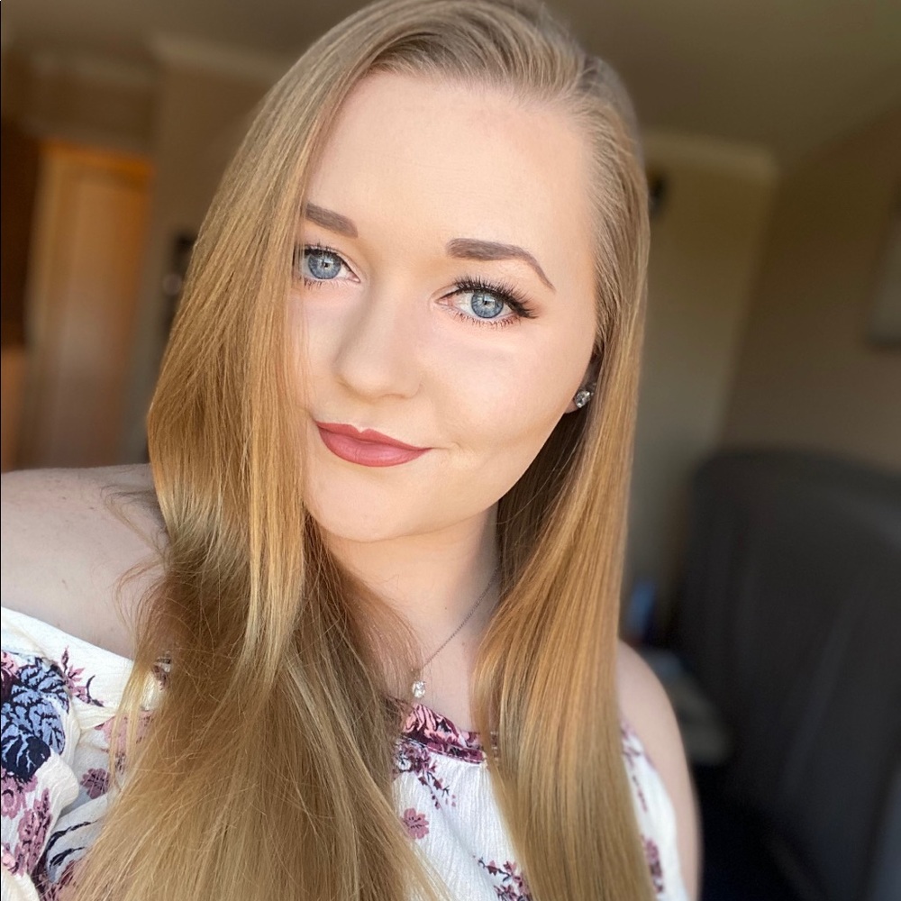 Meet your Posher, Erin